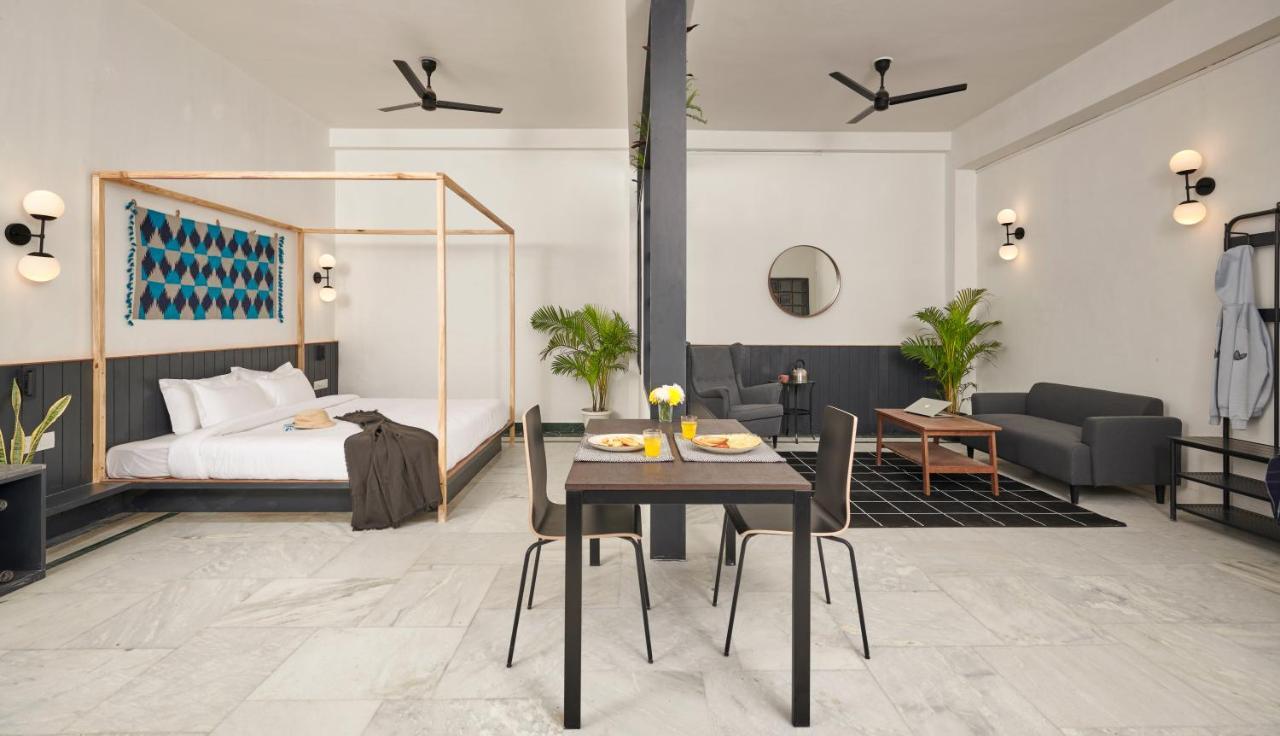 Poshtel Vns Apartment Varanasi Bagian luar foto