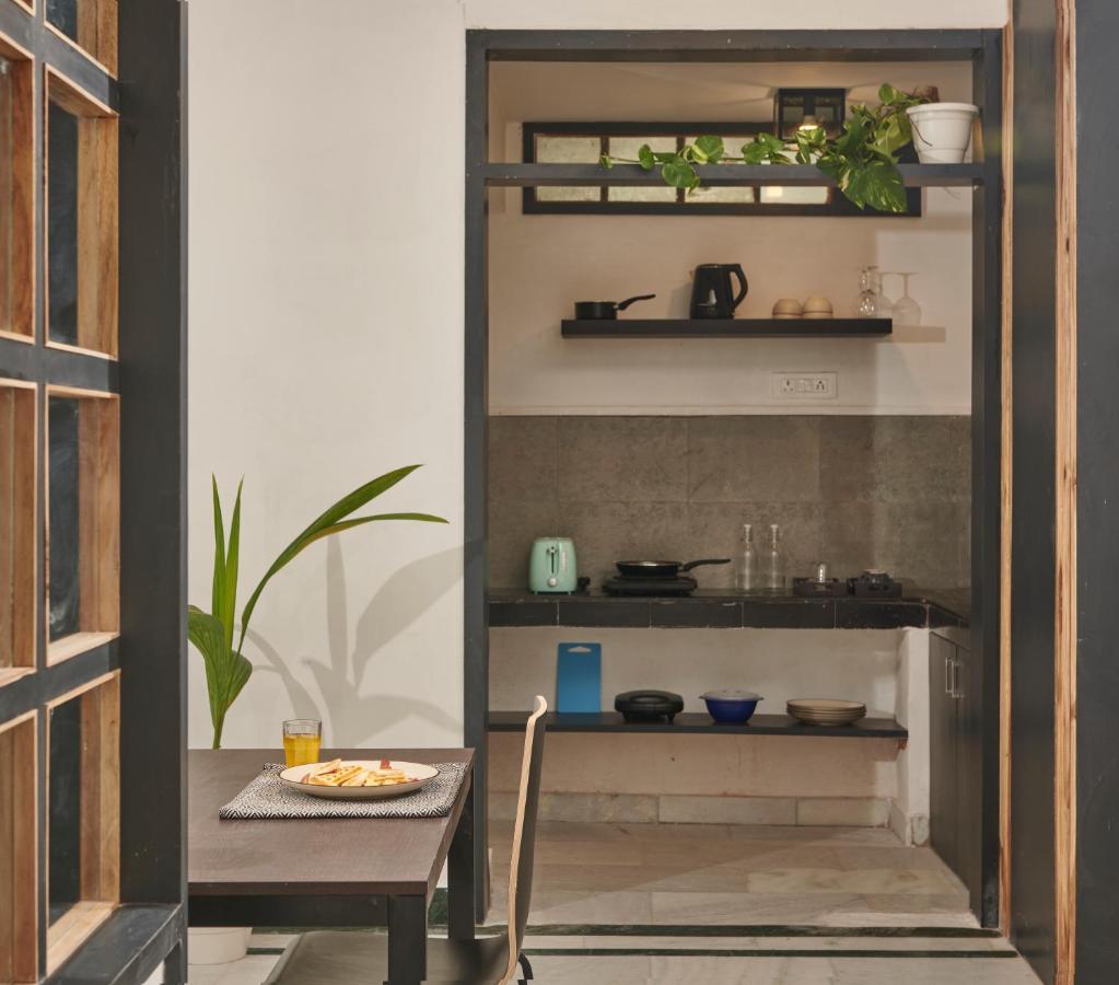 Poshtel Vns Apartment Varanasi Bagian luar foto