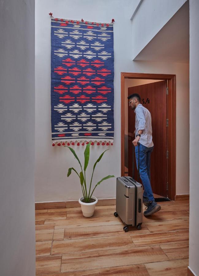 Poshtel Vns Apartment Varanasi Bagian luar foto