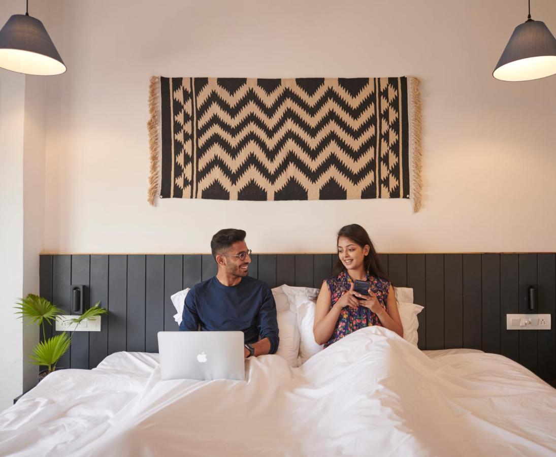 Poshtel Vns Apartment Varanasi Bagian luar foto